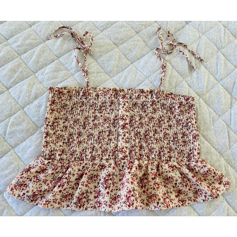 Women's Paper Crane Cream Burgundy Floral Smocked Peplum Crop Top M - Picture 4 of 7